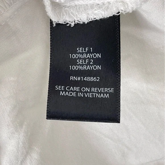 Torrid Top 2X Crochet Detail Lace Up Tank White Tassel Tie Flowy Sleeveless - Picture 12 of 12